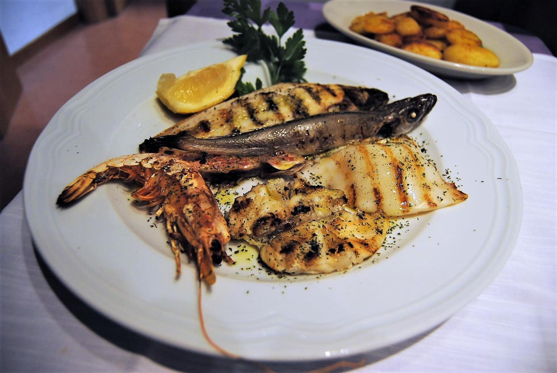 Hotel Ristorante Solelago Guardialfiera Exterior photo